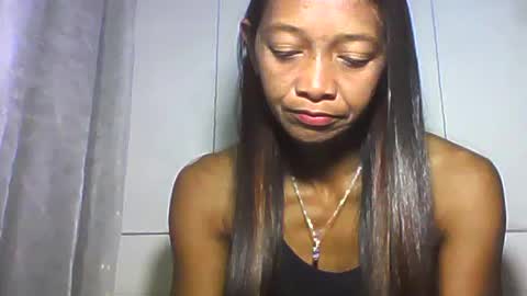 Snapshot of vixen_lina chatting on June 29, 7:14 pm vixen_lina online show from June 29, 7:14 pm
