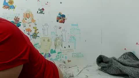 Snapshot of vixenbya chatting on November 7, 8:58 am vixenbya online show from November 7, 8:58 am