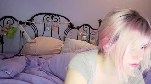 VixToxia online show from June 26, 1:32 am