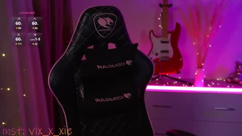 vixxxiee online show from March 5, 7:38 pm