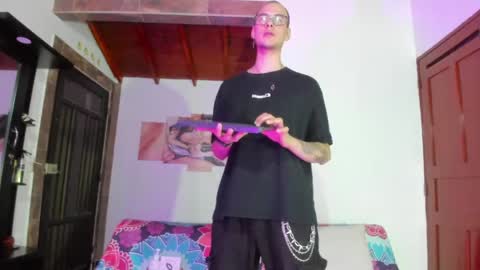 Vlad online show from April 28, 3:44 am