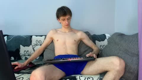 Snapshot of vlad_ggvldd chatting on March 28, 7:02 pm Vlad Dinovich online show from March 28, 7:02 pm