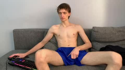 Snapshot of vlad_ggvldd chatting on April 21, 12:11 pm Vlad Dinovich online show from April 21, 12:11 pm