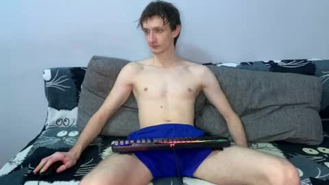 Snapshot of vlad_ggvldd chatting on May 6, 7:19 pm Vlad Dinovich online show from May 6, 7:19 pm