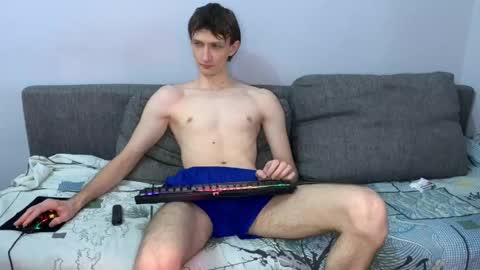 Snapshot of vlad_ggvldd chatting on May 20, 4:24 pm Vlad Dinovich online show from May 20, 4:24 pm