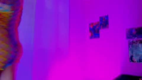 Snapshot of void_smokin chatting on May 16, 10:19 pm Gabriela online show from May 16, 10:19 pm