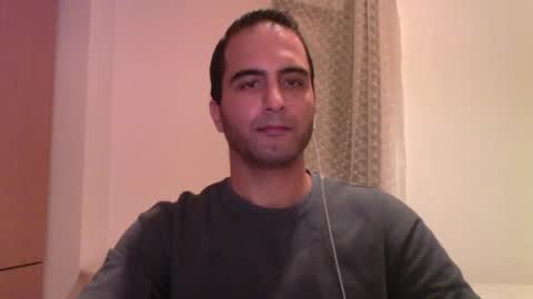 Snapshot of volve5 chatting on December 22, 1:45 am volve5 online show from December 22, 1:45 am
