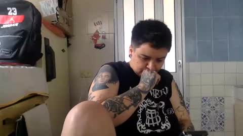 Snapshot of voodkha chatting on February 11, 3:39 pm Danny and Ale online show from February 11, 3:39 pm