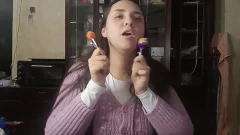 voulezvous_angel online show from December 3, 5:55 pm