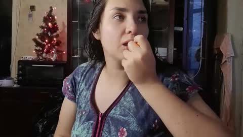 voulezvous_angel online show from December 18, 5:57 am