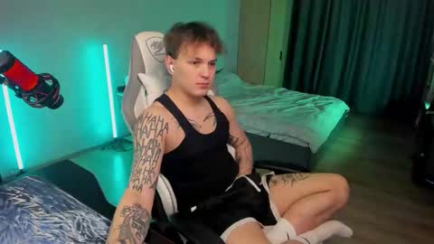 vova online show from February 25, 9:57 pm