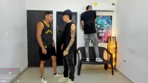 voyeurism_guys online show from January 31, 11:03 pm