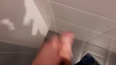 Snapshot of voyeuristicmcfly2 chatting on January 12, 7:10 pm mcfly online show from January 12, 7:10 pm