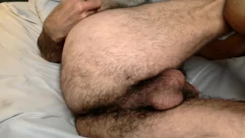 Enjoy guys of all ages if you are not on cam please dont ask for requests if i dont respond dont think im ignoring you i online show from January 24, 4:48 am