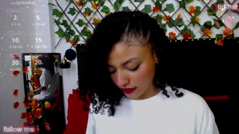 Snapshot of vsamanthaper2 chatting on March 17, 8:34 pm vsamanthaper2 online show from March 17, 8:34 pm