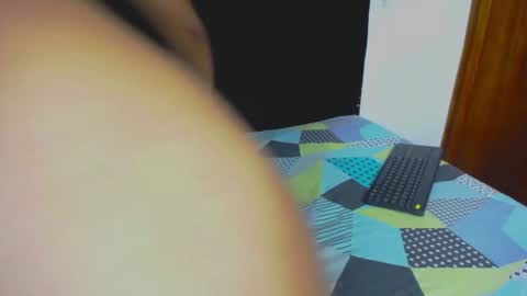 Snapshot of vsamanthaper2 chatting on April 2, 7:33 pm vsamanthaper2 online show from April 2, 7:33 pm