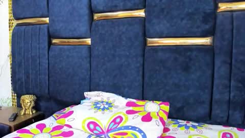 skay online show from December 1, 7:41 pm