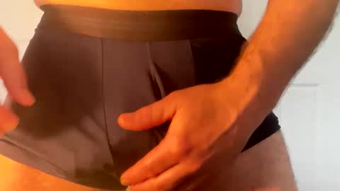 Snapshot of vsvsvs2251 chatting on February 8, 6:33 pm vsvsvs2251 online show from February 8, 6:33 pm