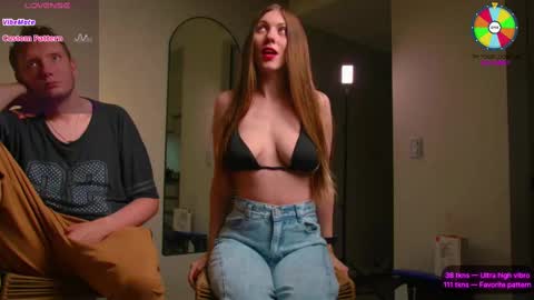 Snapshot of vundersex chatting on October 25, 5:40 pm Eva and Franklin online show from October 25, 5:40 pm