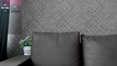 vvalkyriee online show from September 11, 1:55 pm