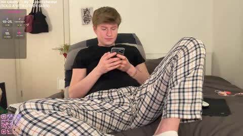 Snapshot of vvladya chatting on March 18, 6:00 pm vvladya online show from March 18, 6:00 pm