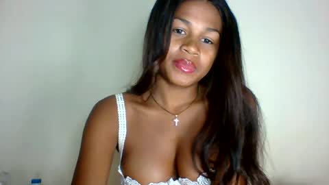 Snapshot of vynarahot chatting on August 5, 5:16 pm vynarahot online show from August 5, 5:16 pm