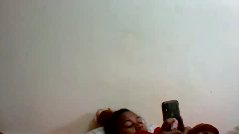 Snapshot of vynarahot chatting on August 7, 4:14 am vynarahot online show from August 7, 4:14 am