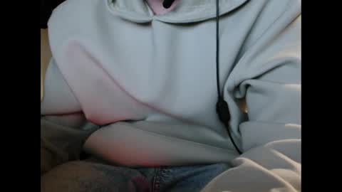 Snapshot of w00dy02 chatting on January 4, 2:46 am w00dy02 online show from January 4, 2:46 am