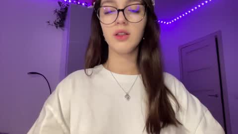 Alice  Before pvt write to me in PM  online show from December 5, 9:17 pm