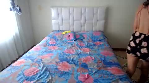 wade and antonella online show from July 14, 6:35 pm