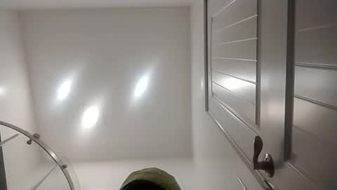 Snapshot of waffywaff77 chatting on February 7, 9:24 am waffywaff77 online show from February 7, 9:24 am