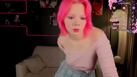 Snapshot of waifu__ketrin chatting on May 3, 6:41 am Ketrin online show from May 3, 6:41 am
