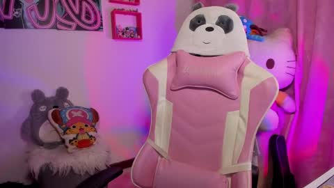 AIKA  online show from September 22, 10:34 pm