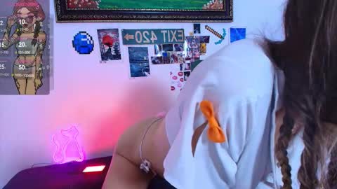 Snapshot of waifu_exe chatting on September 27, 3:55 am Waifu exe online show from September 27, 3:55 am