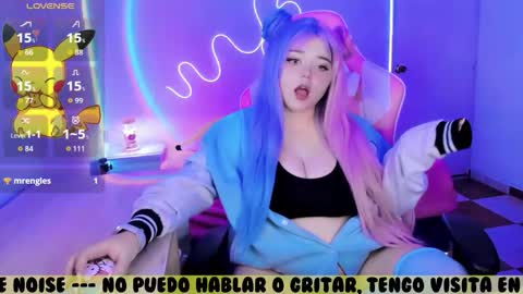 Snapshot of waifumochi_chan chatting on November 14, 1:48 am online show from November 14, 1:48 am