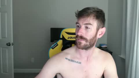 Snapshot of waldooflocksley chatting on January 8, 6:05 am WaldoOfLocksley online show from January 8, 6:05 am