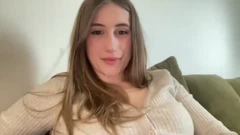 walkiria19 online show from February 22, 11:20 am