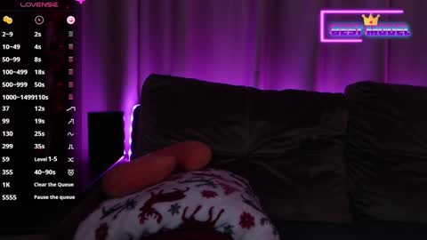 Snapshot of walt_enjoy chatting on December 23, 2:24 am Walt Enjoy online show from December 23, 2:24 am