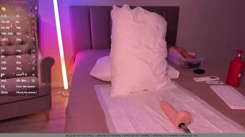 Snapshot of walt_enjoy chatting on September 12, 5:13 pm Walt Enjoy online show from September 12, 5:13 pm