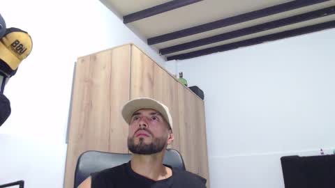 Snapshot of walter_brownn01 chatting on October 28, 5:48 pm WALTER BROWN online show from October 28, 5:48 pm