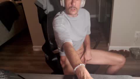Snapshot of walterwhite2585 chatting on September 13, 5:51 am WalterWhite2585 online show from September 13, 5:51 am