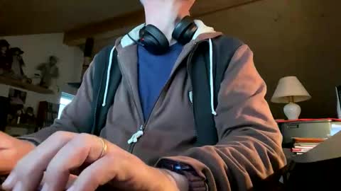 Snapshot of waltix64 chatting on November 3, 4:08 pm waltix64 online show from November 3, 4:08 pm