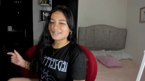 walton_abieca_ online show from September 16, 11:06 pm