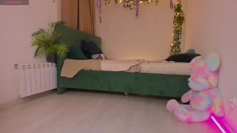 Snapshot of wanda_cooper chatting on January 30, 5:52 am Zara online show from January 30, 5:52 am