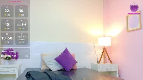 Wanda Robertss online show from September 29, 6:35 pm