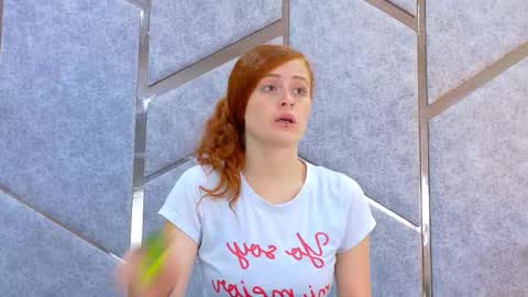 Wanda Robertss online show from October 12, 1:54 pm