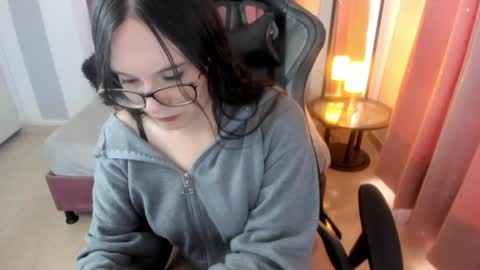 Snapshot of wanda_sg chatting on April 28, 6:13 pm Alexandra online show from April 28, 6:13 pm