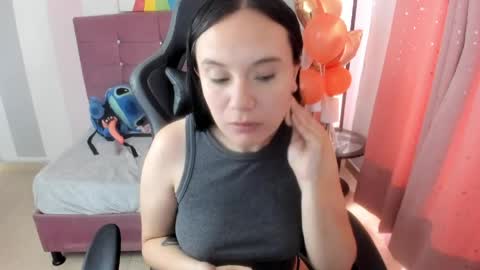 Snapshot of wanda_sg chatting on May 2, 3:06 pm Alexandra online show from May 2, 3:06 pm
