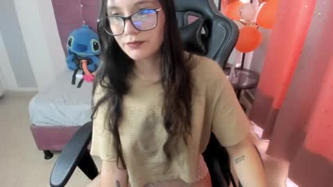 Snapshot of wanda_sg chatting on May 18, 6:14 pm Alexandra online show from May 18, 6:14 pm