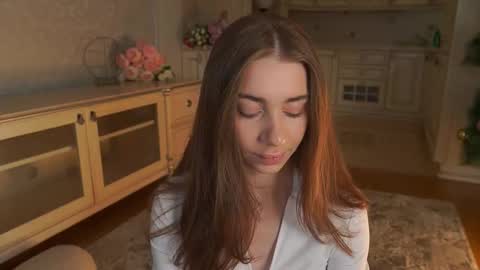 hello guys im Lilian online show from December 17, 3:23 am